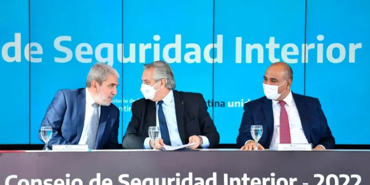 Aníbal Fernández: “Los ataques son al Presidente, no al ministro de Economía”