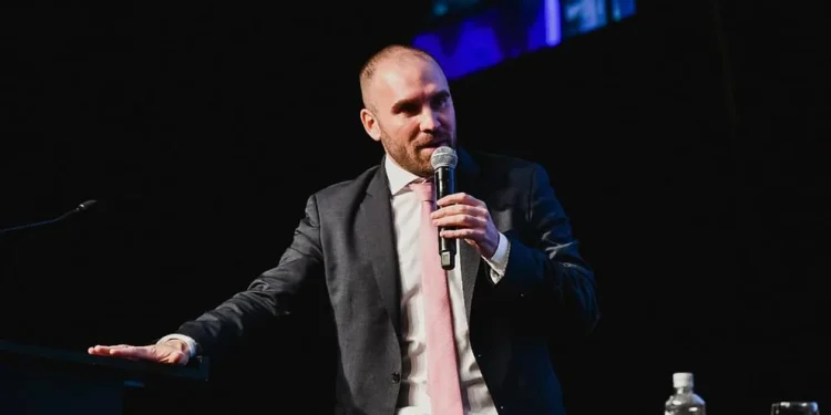 Martín Guzmán pasó el test ante el mercado: cubrió los vencimientos de deuda y consiguió $30.000 millones para financiar el déficit