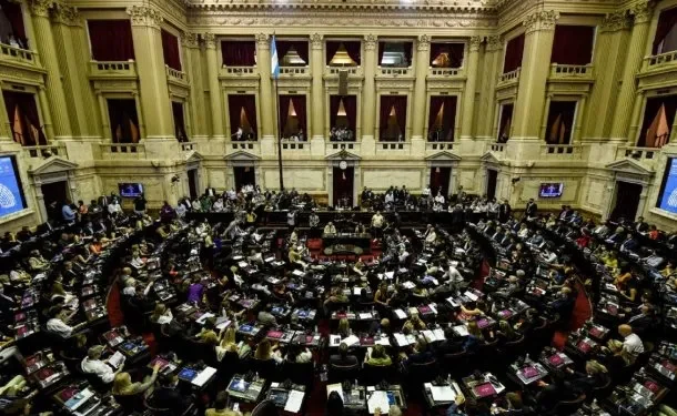 Diputados inicia debate de proyecto que crea fondo para pagarle al FMI con dinero fugado al exterior