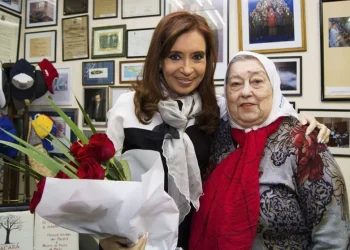 La dura crítica de Hebe de Bonafini a Alberto Fernández: “Abre su propia fosa, y ahí va a caer”