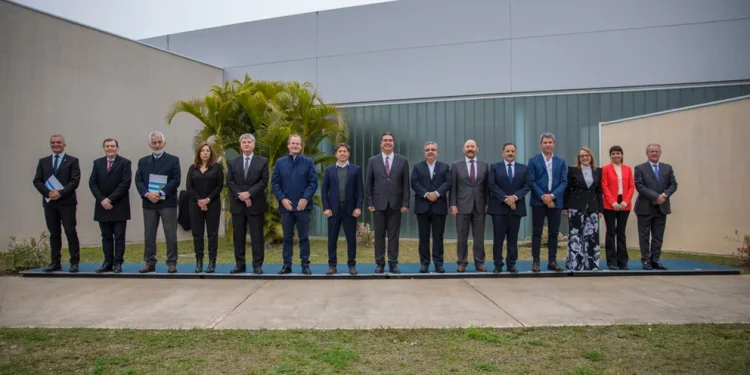 Kicillof recibe a gobernadores peronistas para analizar la quita de subsidios y el impacto del plan Massa