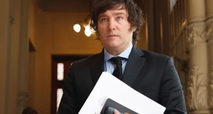 Una encuesta de Poliarquía ratificó el crecimiento de Milei y reflejó quién saca ventaja en la interna entre Larreta y Bullrich