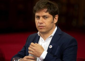 Kicillof reclamó «avanzar con el proyecto para derogar la reforma jubilatoria del Bapro»