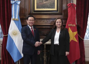Cecilia Moreau recibió a su par de Vietnam para promover la cooperación económica y parlamentaria entre ambos países