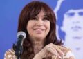 Cristina Kirchner se metió en el tramo final de la campaña y cruzó a Macri por el FMI