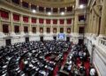 Con el Congreso en receso, el oficialismo busca el apoyo de los dialoguistas para su agenda parlamentaria