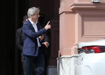 A pesar de la reducción de la brecha cambiaria, el Gobierno no tiene apuro para levantar el cepo al dólar