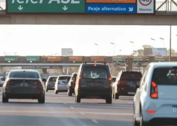 El Gobierno oficializó subas en los peajes de rutas nacionales y autopistas
