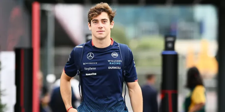 F1:  Cómo siguen las negociaciones, minuto a minuto sobre el futuro de Colapinto