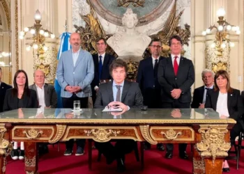 Tras la gira internacional, Javier Milei retoma las reuniones de Gabinete