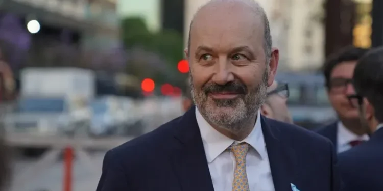 Pausa en el Gobierno le renovará contratos a 40 mil empleados públicos