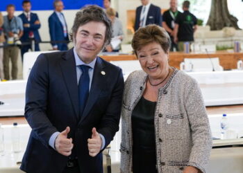 Caputo y Milei en Estados Unidos aceleran los tiempos para lograr un acuerdo entre el FMI y la Argentina