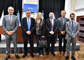 Se abrió el libro de pases de la política: La Libertad Avanza acelera el “operativo caza”