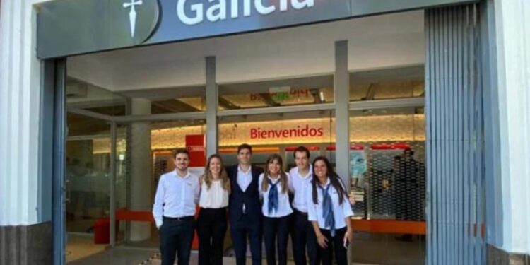 Paso clave: ya tiene fecha final la megafusión entre el Galicia y el HSBC