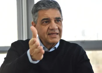 El jefe de Gobierno de la ciudad exigió tolerancia cero con el personal deshonesto que “manchan el uniforme”