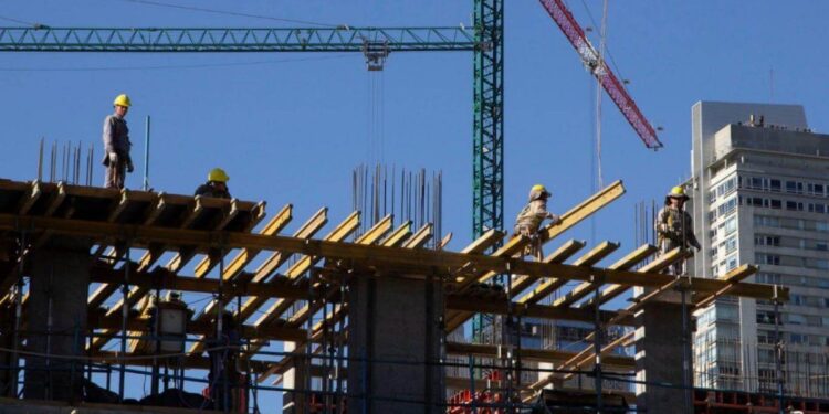 Crisis de la construcción: por qué edificar de cero cuesta un 80% más