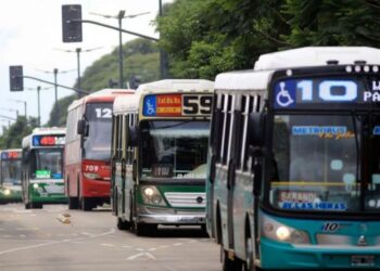 Ya rige el aumento de colectivos en la Ciudad de Buenos Aires y habrá otro ajuste en el subte