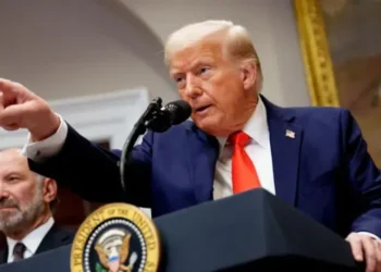 Guerra comercial: Donald Trump anunció que subirá al 50% los aranceles al acero y el aluminio de Canadá