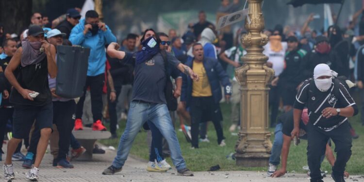 Ganadores y perdedores de la marcha: el saldo más difícil de la era Milei