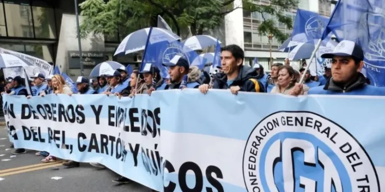 Servicios de transporte limitados por el paro del 10 de abril