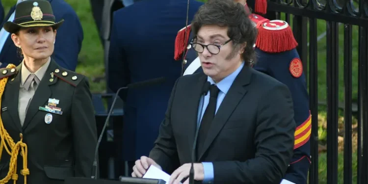 Milei, “no bienvenido” en Bariloche por tema Malvinas