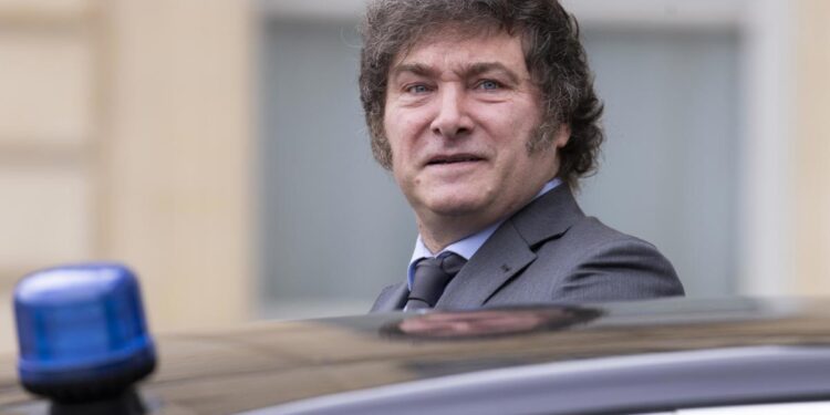 Evasores con “talento”, dice Milei