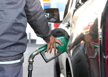 Impuestos a combustibles suben: se espera alza en nafta y gasoil.