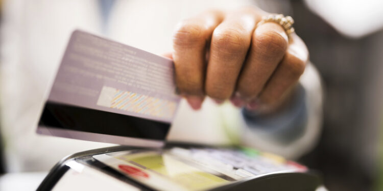 Preocupación por morosidad en tarjetas.