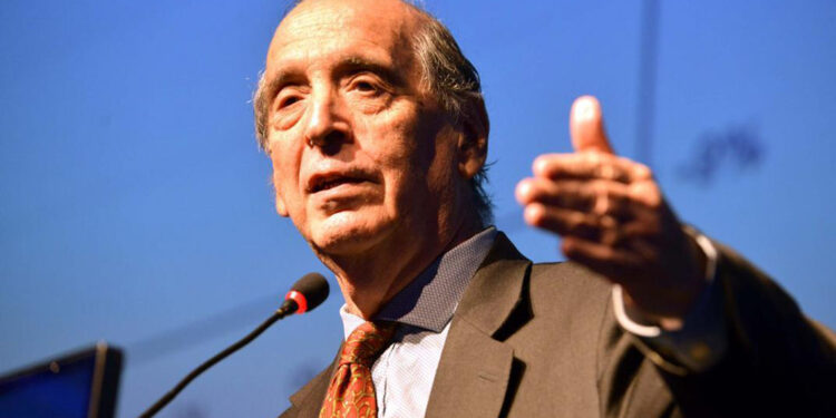 Ricardo Arriazu: Devaluación histórica de Argentina, 2da mayor