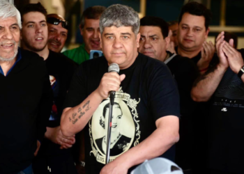 Camioneros: Aumento del 3% y $45k.