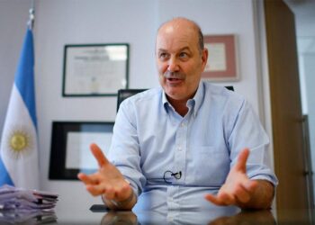 Facultades de Sturzenegger: Se acaban, Milei lo reubica.