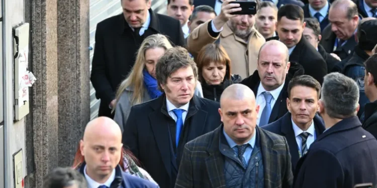 Milei: La justicia para AMIA no se detiene.