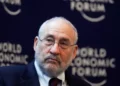 Préstamo FMI: Stiglitz ve dificultad para el Gobierno.