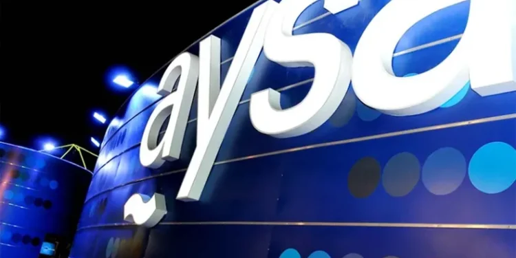 AYSA: privatización en marcha con cortes y reestructuración.