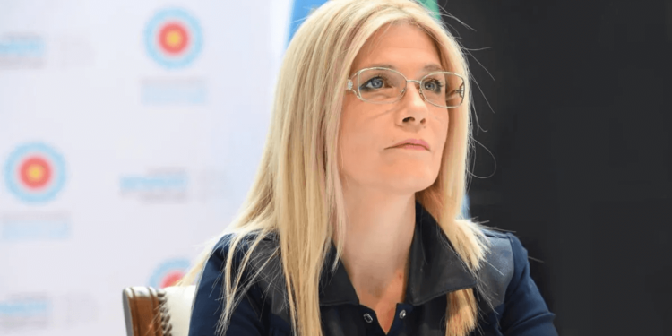 Crisis de 2001: La fuerte comparación de Verónica Magario con Milei.