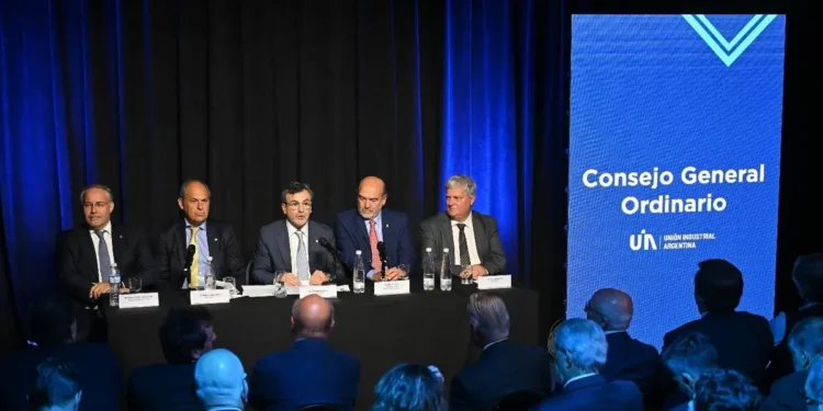 Contribuciones patronales: Pedido de rebaja de la UIA.