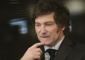 Desembolso inicial de USD 5.000 millones para Milei.