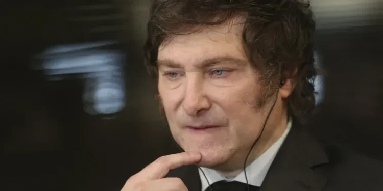 Desembolso inicial de USD 5.000 millones para Milei.