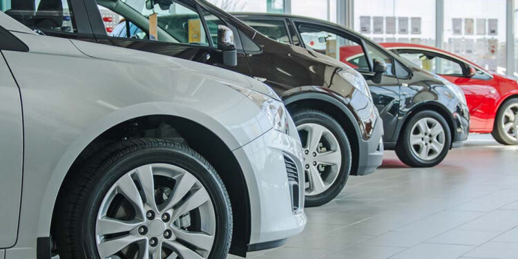 Impuesto interno: Suben mínimos autos, motos, embarcaciones