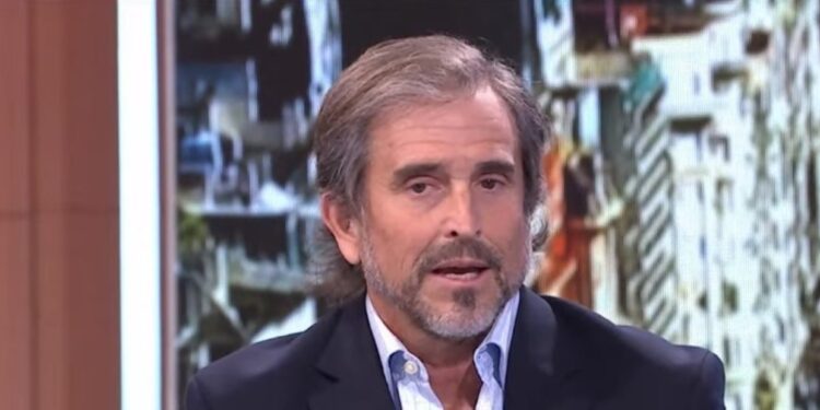 “El kirchnerismo usó el país como guarida 20 años”, según Benegas Lynch.