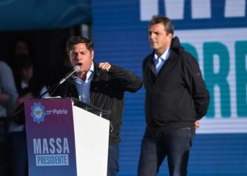 El acto de cierre de Fuerza Patria reunió a Kicillof y Massa en San Martín