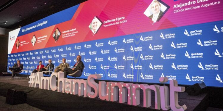 AmCham: El triunfo de LLA, &#8220;nueva oportunidad&#8221; de reformas.