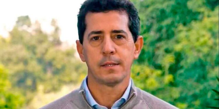 El ministro acusó: “Persecución política con cuadernos falsos”.