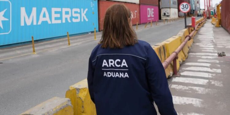 Simplifican la garantía aduanera con más ‘documentos firmados’.