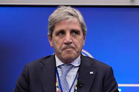 Tasa menor al 9% para el nuevo bono, asegura Caputo.