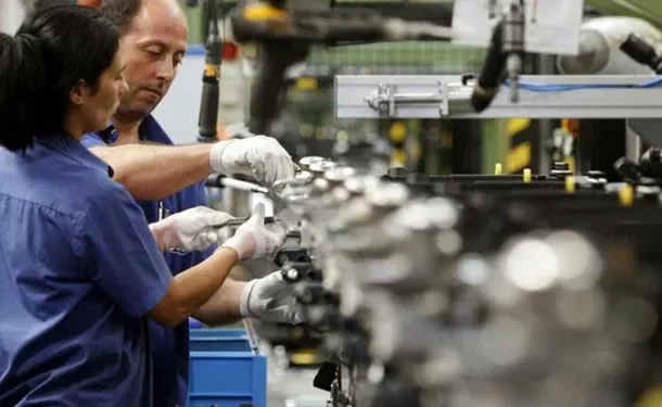 El Lado Oscuro del Ajuste: Miles de Empresas al Cierre.