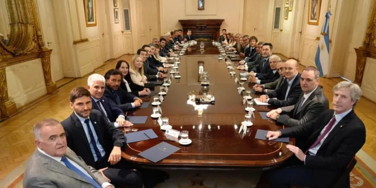 Riesgo fiscal: Provincias perderían superávit en 2025.