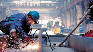 Fin de ciclo: la economía cae tras 14 meses de alza.