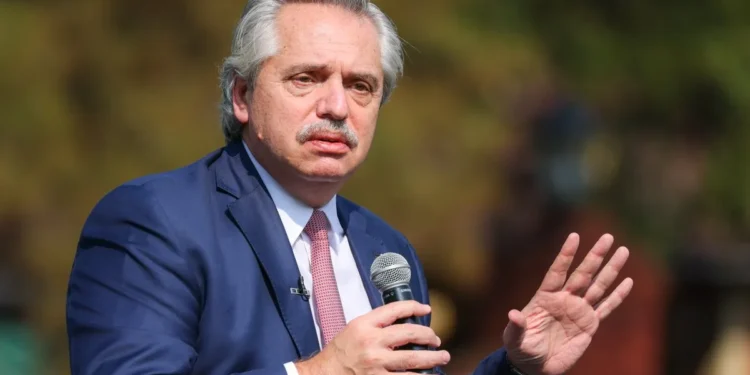 La reaparición de A. F. y su fuerte fustigación a Milei.