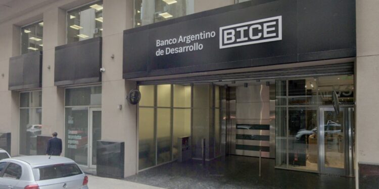 Se nombra un nuevo director del Banco de Inversión y Comercio Exterior